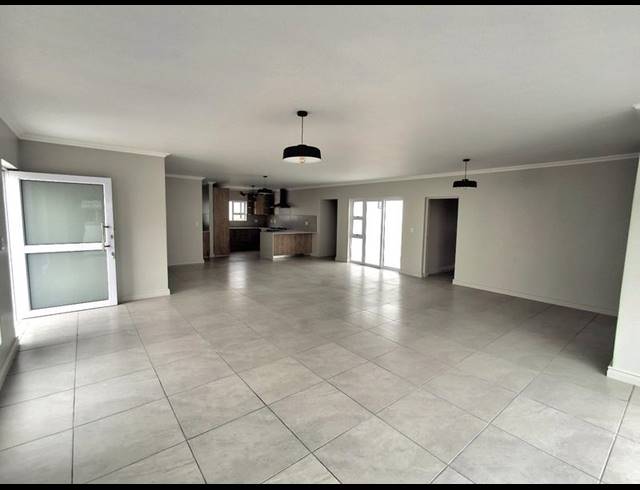 3 BEDROOM HOUSE FOR SALE IN SHELLEY POINT